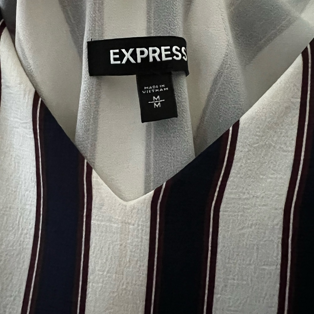 Express tank top - Picture 2 of 2